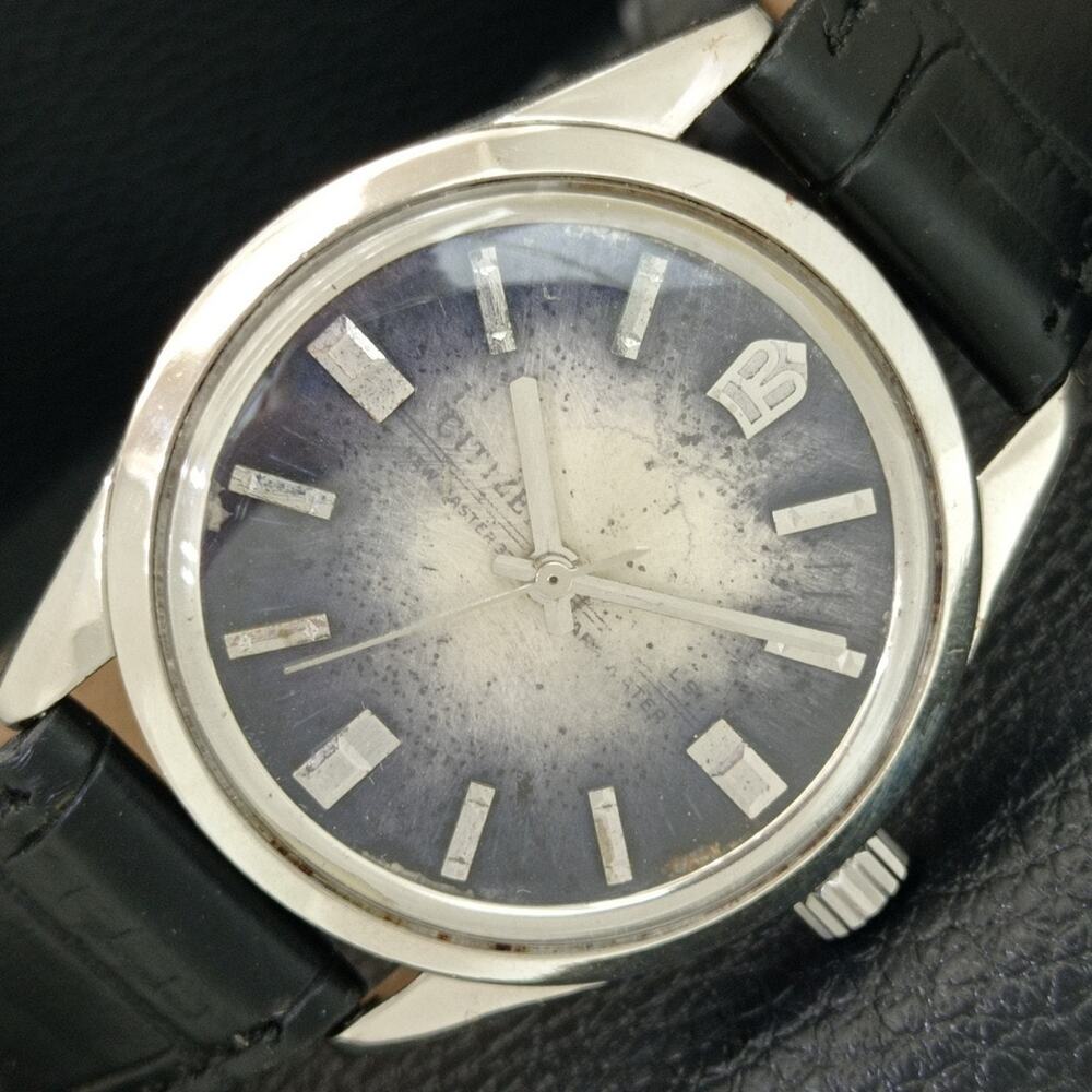 Vintage 1986 Citizen Manual Wound Mens Silver Watch & Silver accents